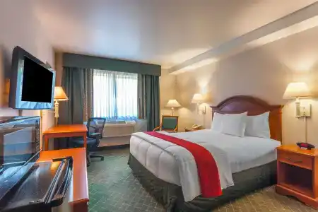 Baymont INN & Suites by Wyndham - 30