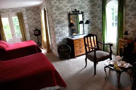 The Old Bank House - 98