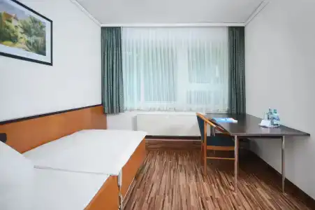 Airport & Seminarhotel - 31