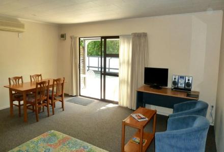 Tudor Lodge - 28