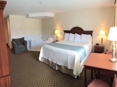Ogunquit and Suites - 39