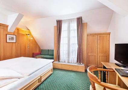 Best Western Premier Grand Russischer Hof - 40