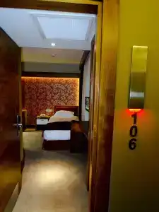 Bella - 20