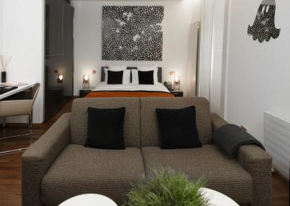 La Cour Des Augustins Boutique Gallery Design - 58