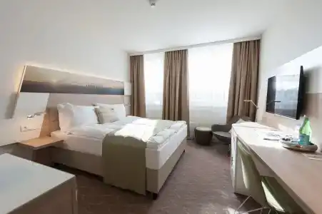 Holiday Inn Frankfurt Airport, An Ihg - 36