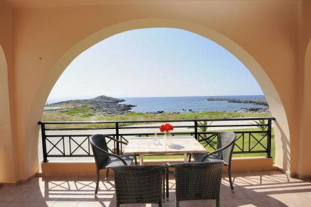 Nanakis Beach Luxury Apartments - 40