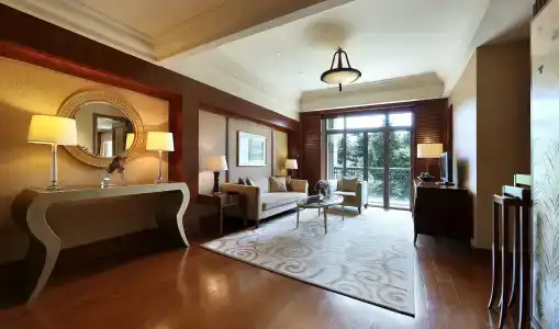 Shanghai Dongjiao State Guest - 81