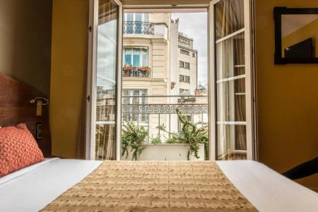 Moulin Plaza - 38