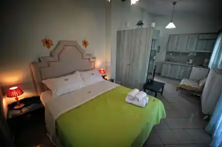 Irida Beach Suites - 13