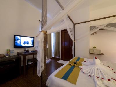 Suite Home Boutique - 35