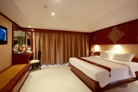 Rayaburi, Patong - 55