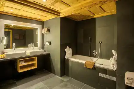 Relais et Châteaux - 28
