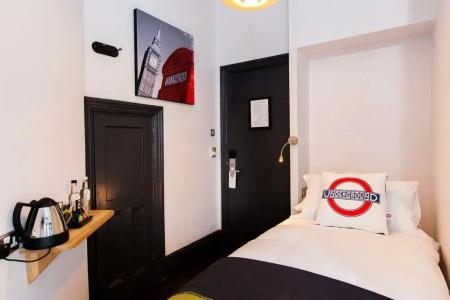 The Wellington - 13