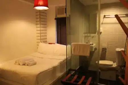 Just Inn - 43