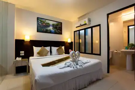 @ White Patong - 42