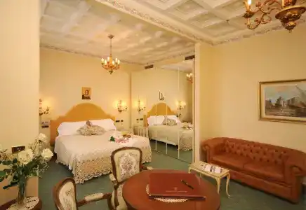 Grand Excelsior - 39