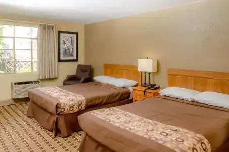 Relax Inn - - 28