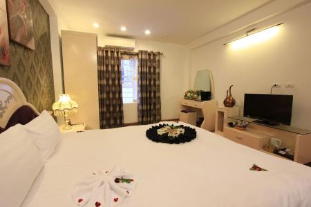 Splendid Star Boutique - 83