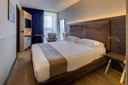 Best Western Plus Farnese - 80