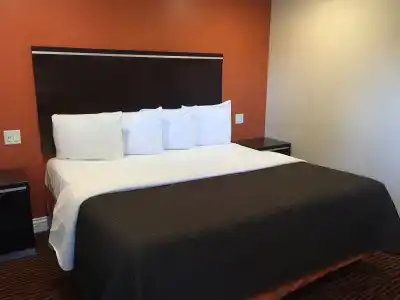 Convention Center Inn & Suites - 23