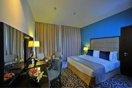 Ramada Abu Dhabi Corniche - 18