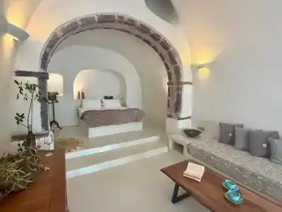 Elysian Santorini - 109