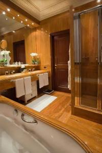 de la Ville - Small Luxury Hotels of the World - 42
