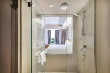 Peninsula Excelsior - 44