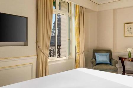 Shangri-La Paris - 30
