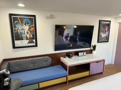 The Adler a Hollywood Hills - 80