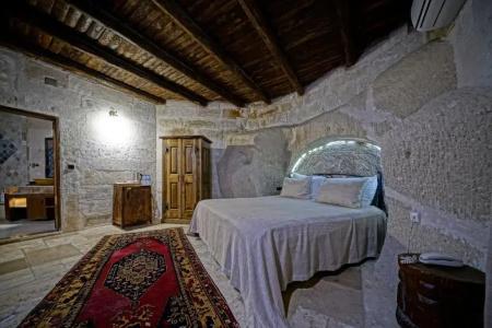 Holiday Cave - 62