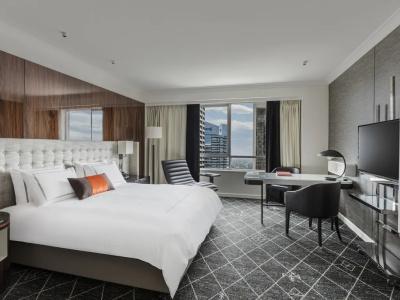 Swissotel - 72
