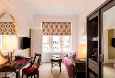 St. Ermin's, Autograph Collection - 77