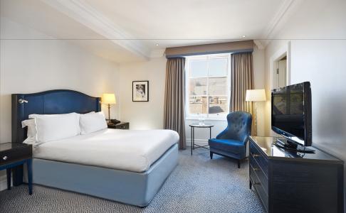 The Waldorf Hilton - 75