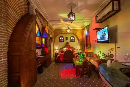 Riad Mabrouk - 24
