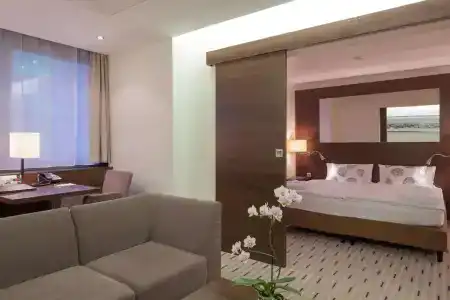 Park Inn by Radisson Berlin Alexanderplatz - 80