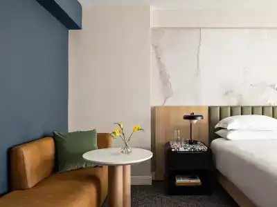Hilton Garden Inn Times Square - 53