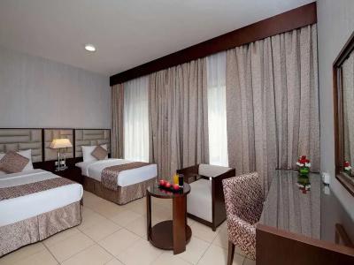Suha Jbr - 74