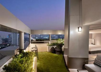 DoubleTree by Hilton Bangkok Ploenchit - 58