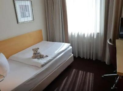 Best Western Hohenzollern - 56