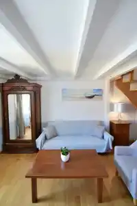 Douskos Guesthouse - 128