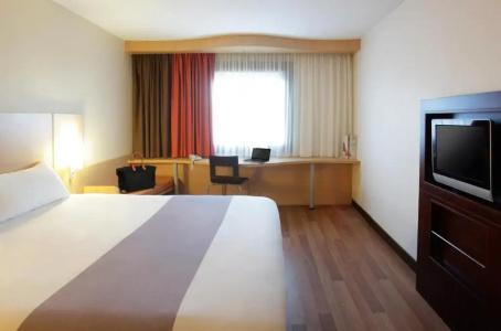 Ibis Budapest Heroes Square - 50
