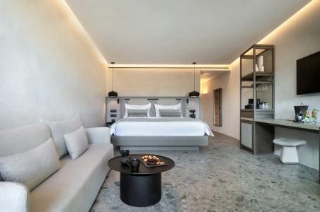 Aeonic Suites and Spa - 40