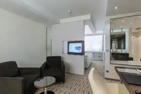 Park Inn by Radisson Berlin Alexanderplatz - 84