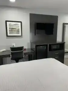 SureStay by Best Western San Antonio Riverwalk - 12
