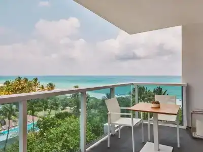 w South Beach - 68