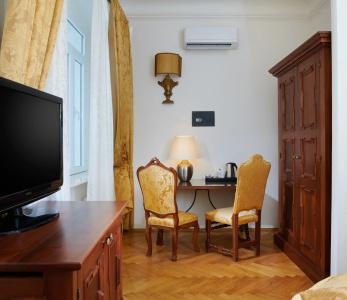 Charles Bridge Palace - 27