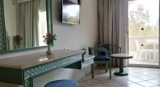 Shell Beach & Spa - 14