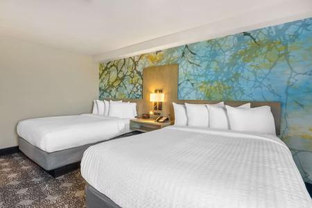 Clarion Inn - 66