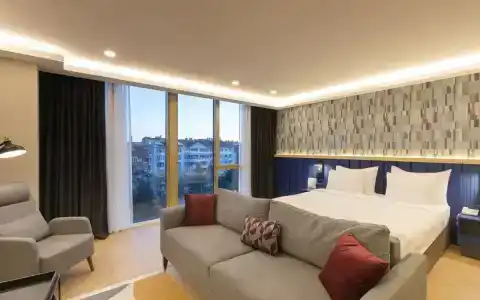 Sarar Kizilcikli - 62